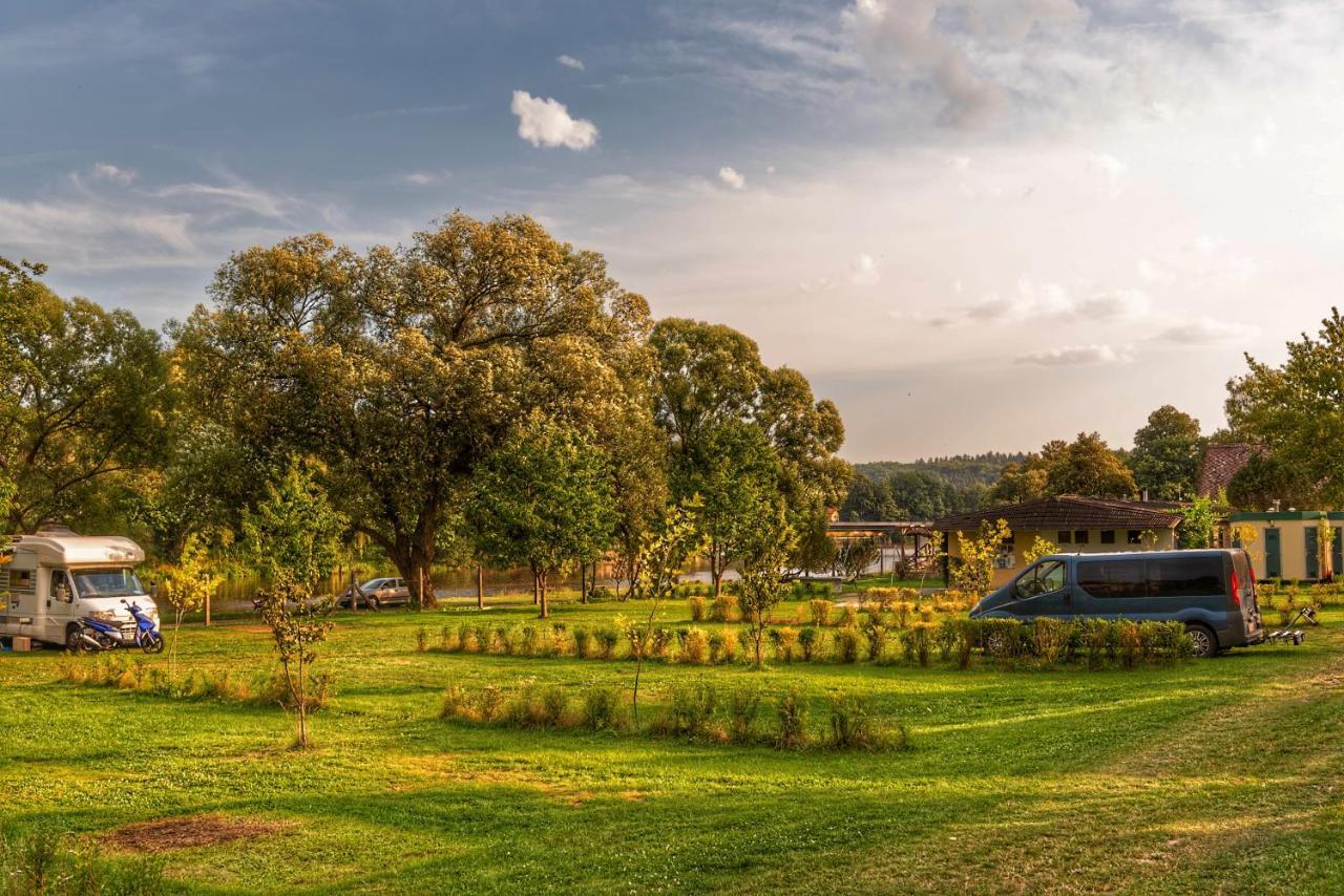 Hotel Camping Prima Týn nad Vltavou Exterior foto